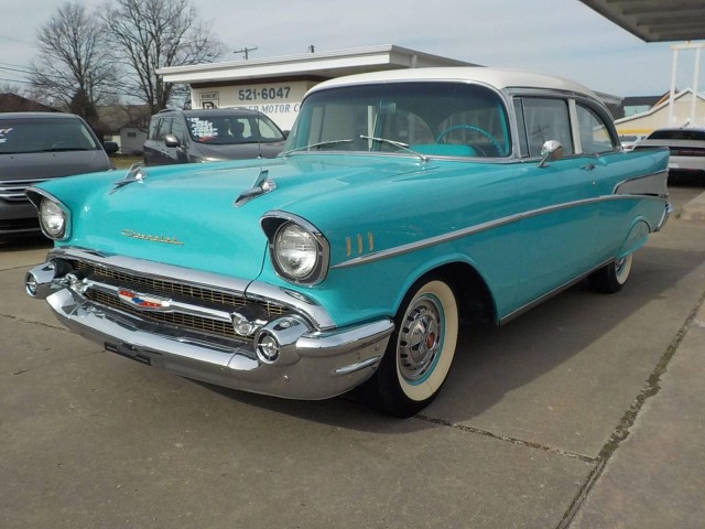 BUY CHEVROLET  BELAIR 1957 2 DOOR, i-44autoauction