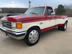 BUY FORD 1 TON TRUCKS 1989 STYLESIDE 133