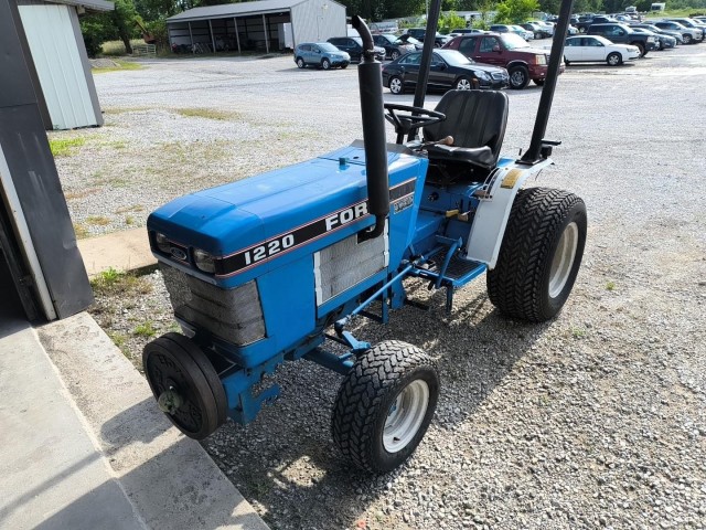 BUY FORD 1220 1990 TRACTOR , i-44autoauction