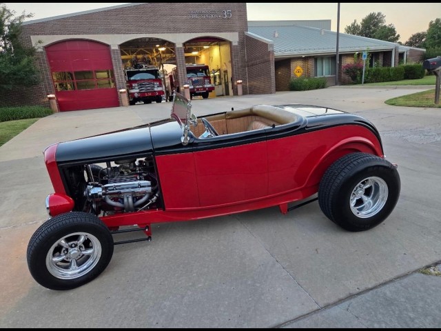 BUY FORD HIGHBOY  1932 HOTROD, i-44autoauction